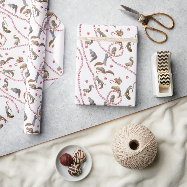 Squirrels Peppermint Wrapping Paper Geschenkpapier (Kunsthandwerk)