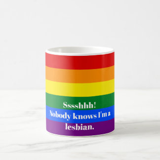 Sssh ! Personne ne sait que je suis une tasse