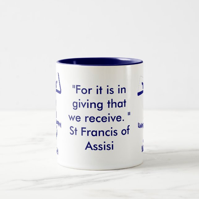 St Francis von Assisi-Zitat Zweifarbige Tasse (Mittel)