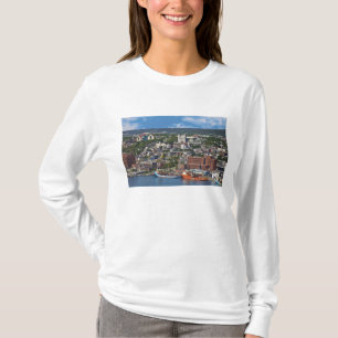 St. John's, Neufundland, Kanada, die Küstenlinie T-Shirt