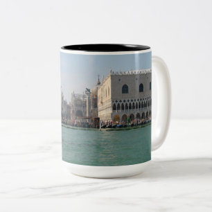 St Mark Quadrat vom Canal Grande Zweifarbige Tasse