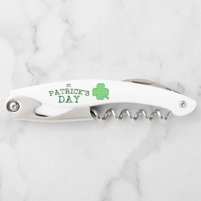 St. Patrick Day Text and Clover Kellnermesser (Vorderseite)