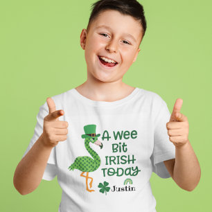 St Patrick Flamingo Leprechaun Hat A weet bit Iris T-Shirt