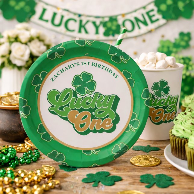 St. Patrick' Lucky One Teller zum ersten Geburtsta (Gold and Green Lucky One First Birthday Paper Plates)