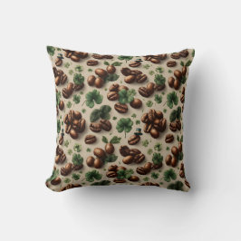 St. Patrick’s Day Coffee & Shamrock Pattern Kissen
