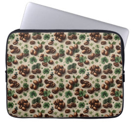 St. Patrick’s Day Kaffee & Shamrock-Muster Laptopschutzhülle