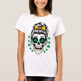 St. Patrick’s Day-Totenkopf mit Shamrocks und unor T-Shirt