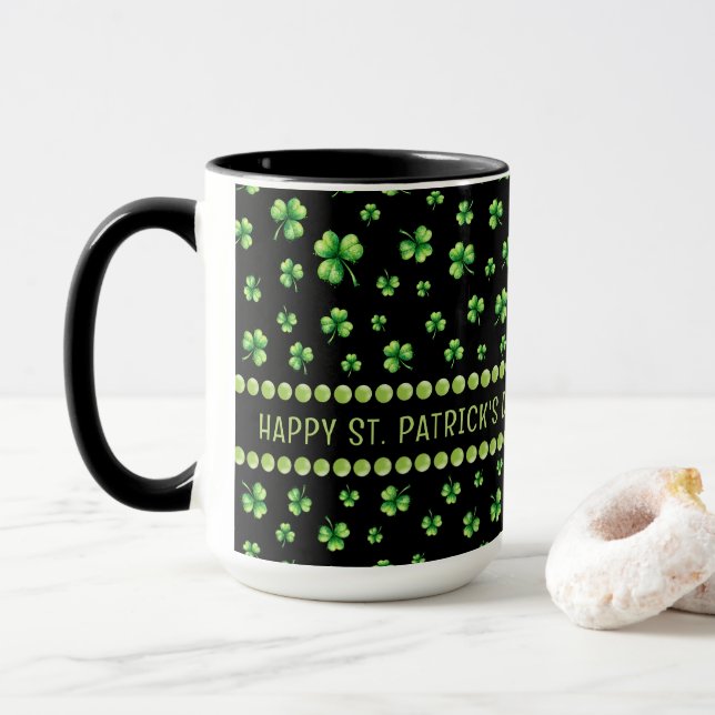 St. Patrick’s Day Watercolor Shamrock on black Tasse (Mit Donut)