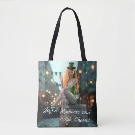 St Patrick's Day Beauty sitzt auf einem Fass Tasche