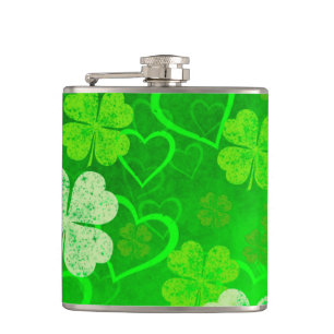 St. Patricks Day Clovers and Hearts Flachmann