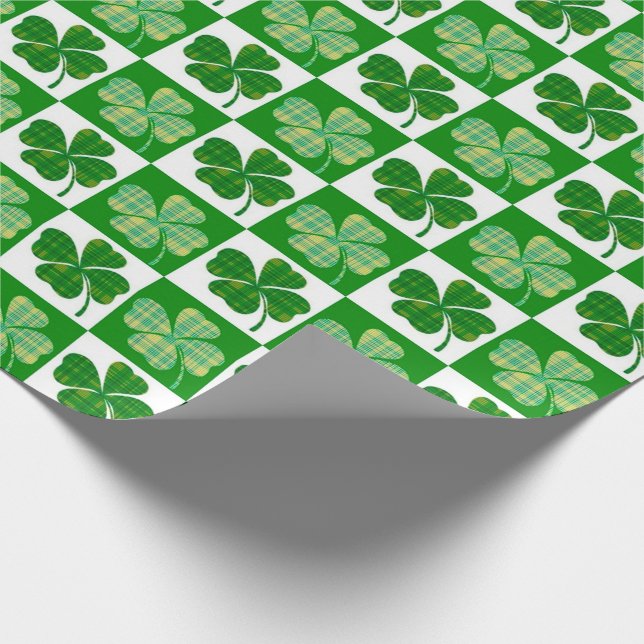 St Patrick's Day Clovers Geschenkpapier (Ecke)