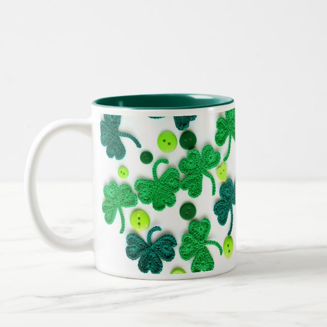 St. Patrick's Day Crochet Heart Kleeblatt Tasse (Links)