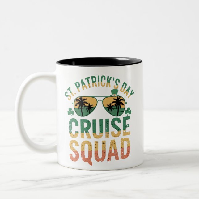 St Patrick's Day Cruise Squad Funny Family Matchin Zweifarbige Tasse (Links)