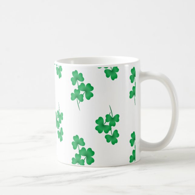 St. Patrick's Day Custom Kleeblatt Tasse (Rechts)