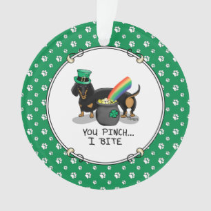 St. Patrick's Day Dackel (schwarz & tan) Ornament