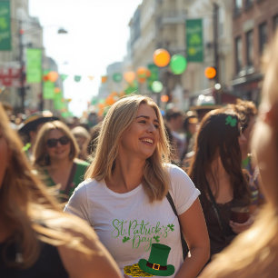 St. Patrick's Day Frauen Slim Fit T-Shirt