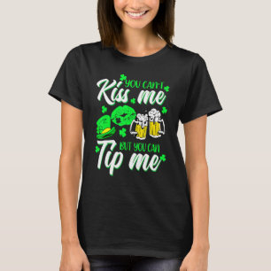 St. Patrick's Day Glücksklee Kellnerin Barkeeperin T-Shirt