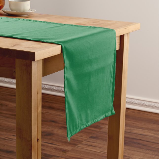 St Patricks Day Green Kurzer Tischläufer (Beispiel)