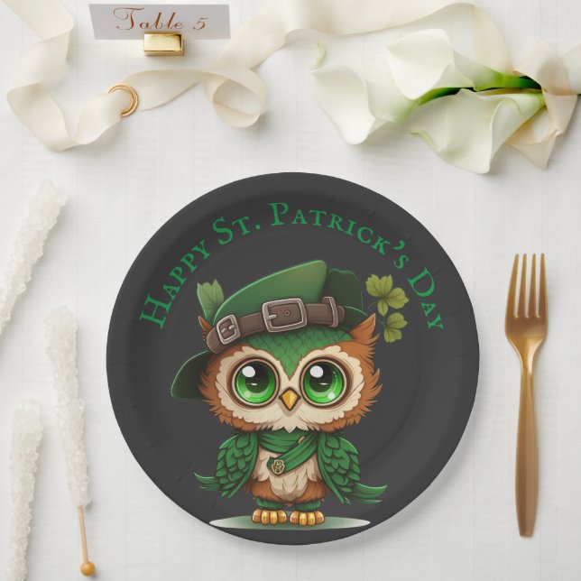 St. Patrick's Day Green Owl personalisiert Pappteller (Hochzeit)