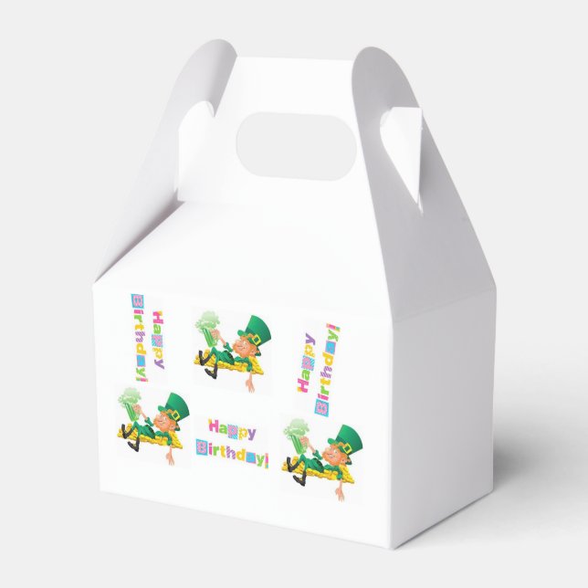 St. Patrick's Day Happy Birthday Gable Favor Box Geschenkschachtel (Vorderseite)