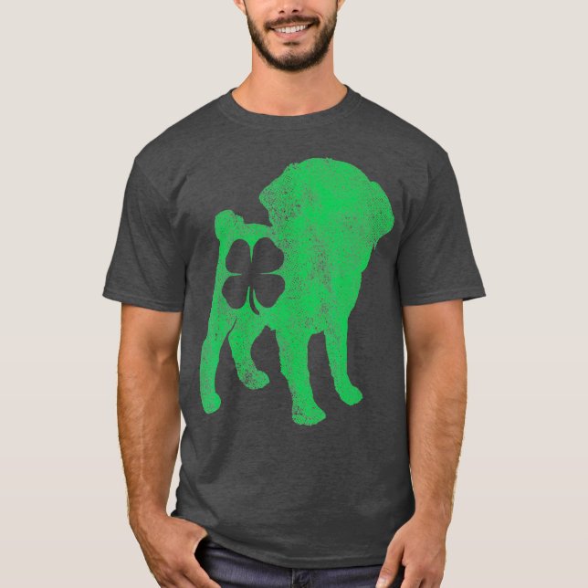 St Patricks Day Hund Mops Kleeblatt Clover Men T-Shirt (Vorderseite)