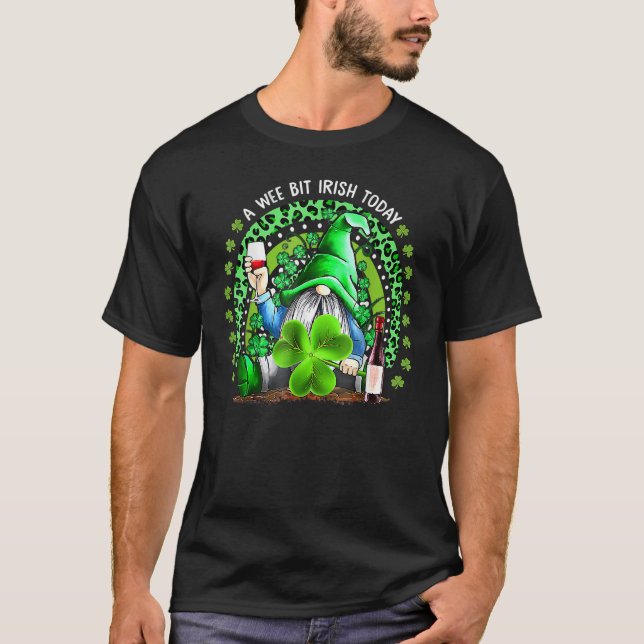St Patrick's Day Irish Gnome Drink Kleeblatt R T-Shirt (Vorderseite)