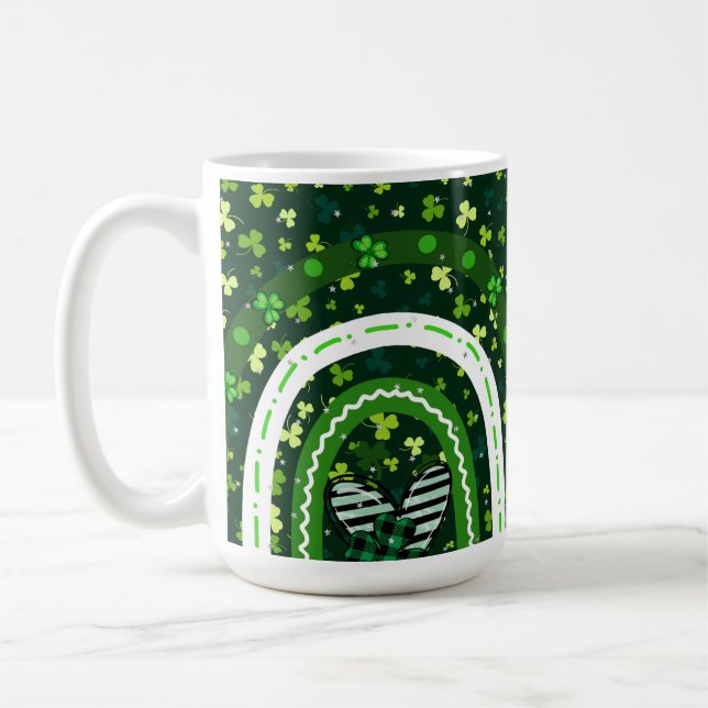 St. Patrick's Day Kleeblatt and Heart Design Kaffeetasse (Links)