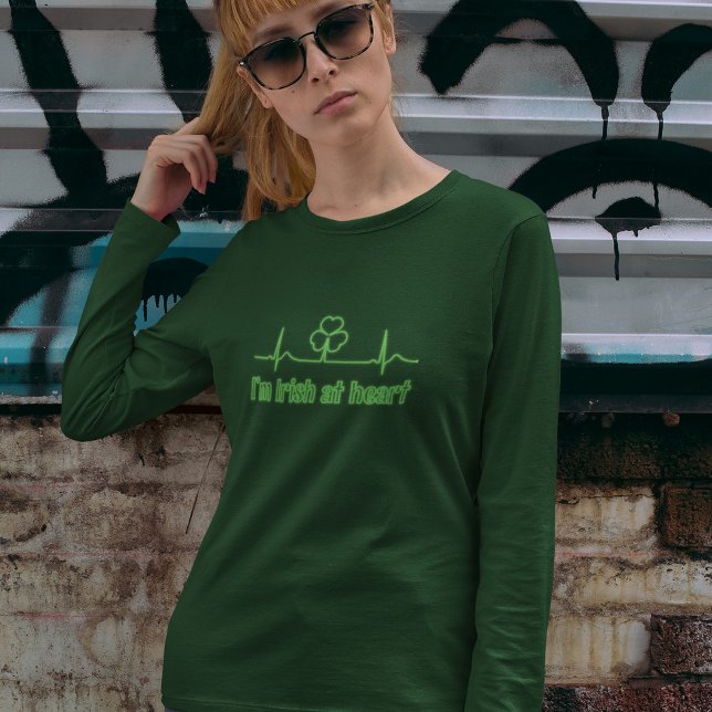 St Patrick's Day Kleeblatt EKG - Ich bin irisch im T-Shirt (Von Creator hochgeladen)