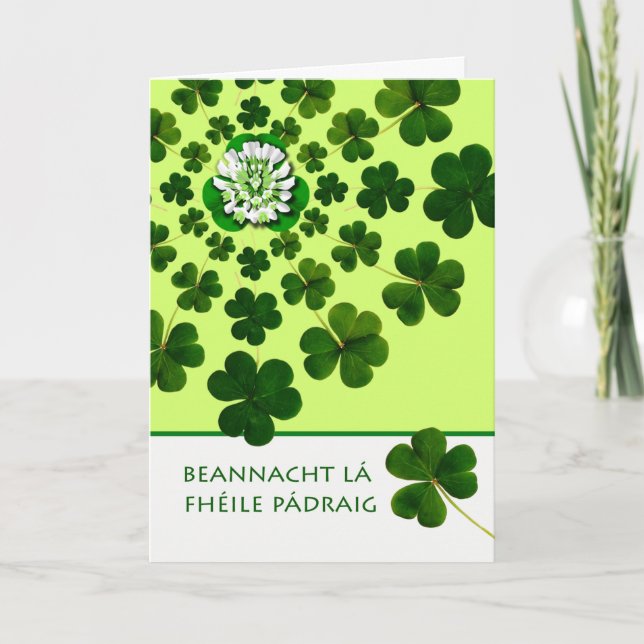 St. Patrick's Day Kleeblatts mit Irish Gaelic am Karte (Vorderseite)