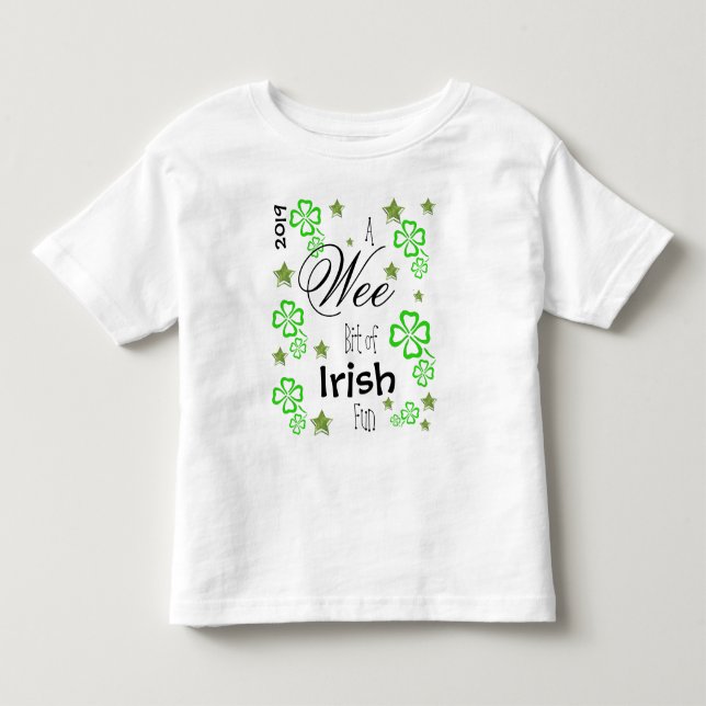 St Patrick's Day Kleinkinder T - Shirt mit Jahr (Vorderseite)