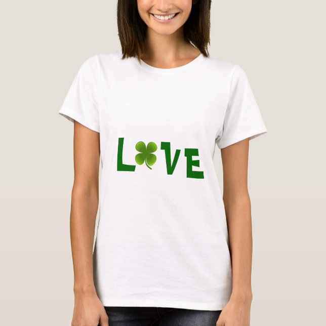 St. Patricks Day LIEBE Design MaternityT-Shirt T-Shirt (Vorderseite)