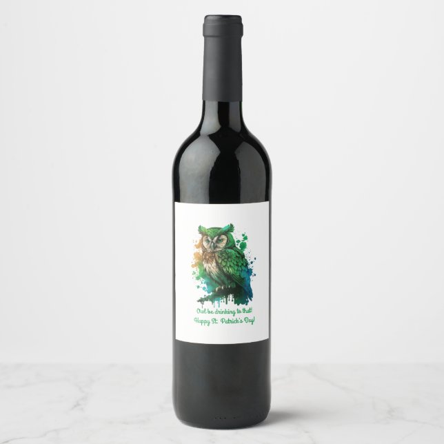 St. Patrick's Day Lucky Owl trinken darauf Weinetikett (Vorderseite)