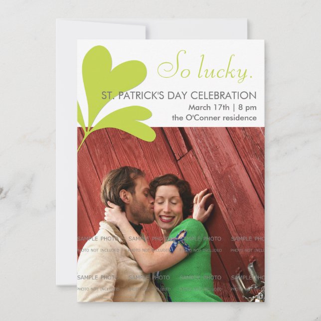 St Patricks Day Party Lucky Kleeblatts Grünes Foto Einladung (Vorderseite)