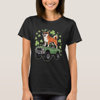 St Patricks Day Shiba Inu Hund fährt Lastwagen für T-Shirt