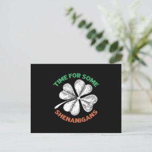 St. Patricks Zeit für einige Schabernack-Kleeblatt Feiertagspostkarte