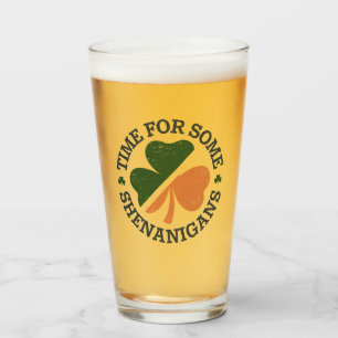 St. Patricks Zeit für einige Schabernack Kleeblatt Glas