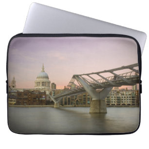 St Pauls Kathedrale bei Dämmerung Laptopschutzhülle