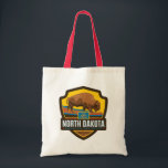 Staatsstolz | North Dakota Tragetasche<br><div class="desc">Anderson Design Group ist eine preisgekrönte Illustrations- und Designfirma in Nashville, Tennessee. Der Gründer Joel Anderson leitet ein Team talentierter Künstler, um originale Posterkunst zu kreieren, die wie Vintage Werbedrucke von den 1920er bis 1960er Jahren aussieht.</div>