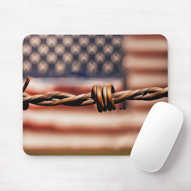Stacheldraht über amerikanischer Flagge Mousepad (Mit Mouse)