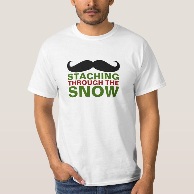 Staching durch das Schnee-Shirt T-Shirt (Vorderseite)