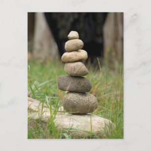 Stack der ausgewogenen Steine Postkarte