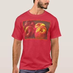 "Stack of Red Apples Fruit" Niedliches Foto. Jetzt T-Shirt