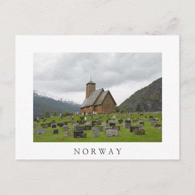 Stadienkirche mit weißer Postkarte auf dem Friedho (Vorderseite)