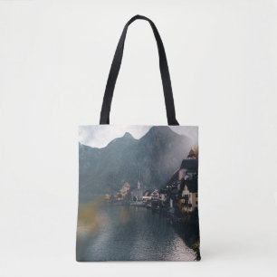 STADT AM STRAND VON WASSER UND BERGEN TASCHE