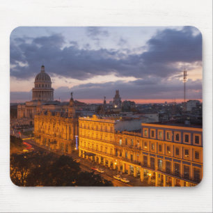 Stadtbild bei Sonnenuntergang, Havanna, Kuba Mousepad