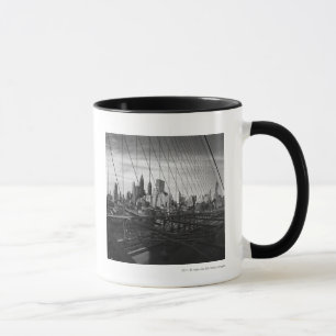 Stadtbild durch Brückenkabel Tasse