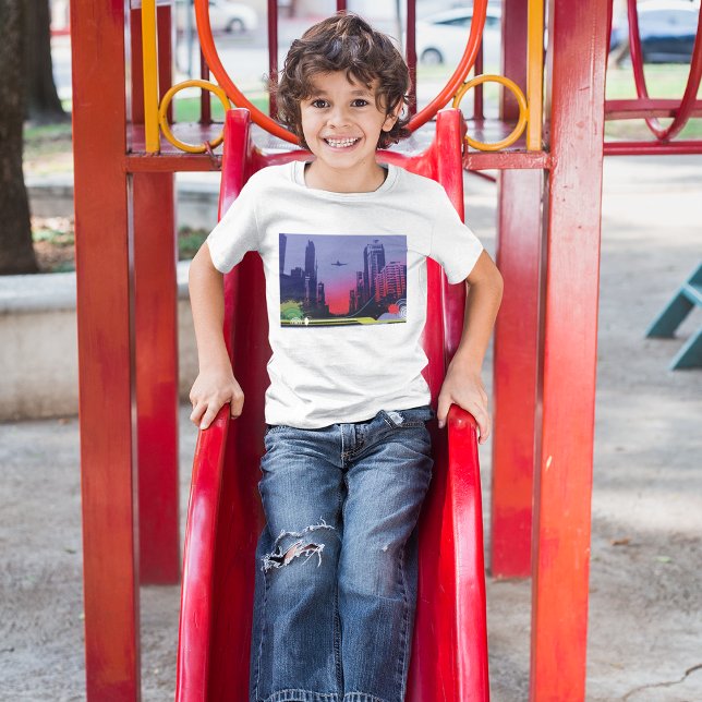 Stadtbild in der Abenddämmerung T-Shirt (Von Creator hochgeladen)