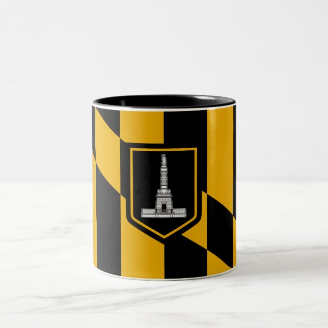 Stadtflagge von Baltimore Zweifarbige Tasse (Mittel)
