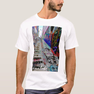 Städtische Graffiti-Szene in Valparaiso T-Shirt
