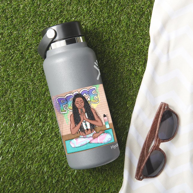 Städtische Kunst | Hübsche Frau, die Meditation du Aufkleber (HydroFlask Insitu)